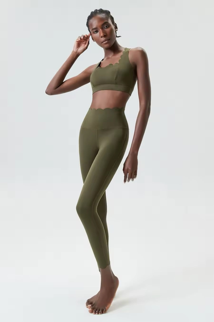 Scallop cross back matching set