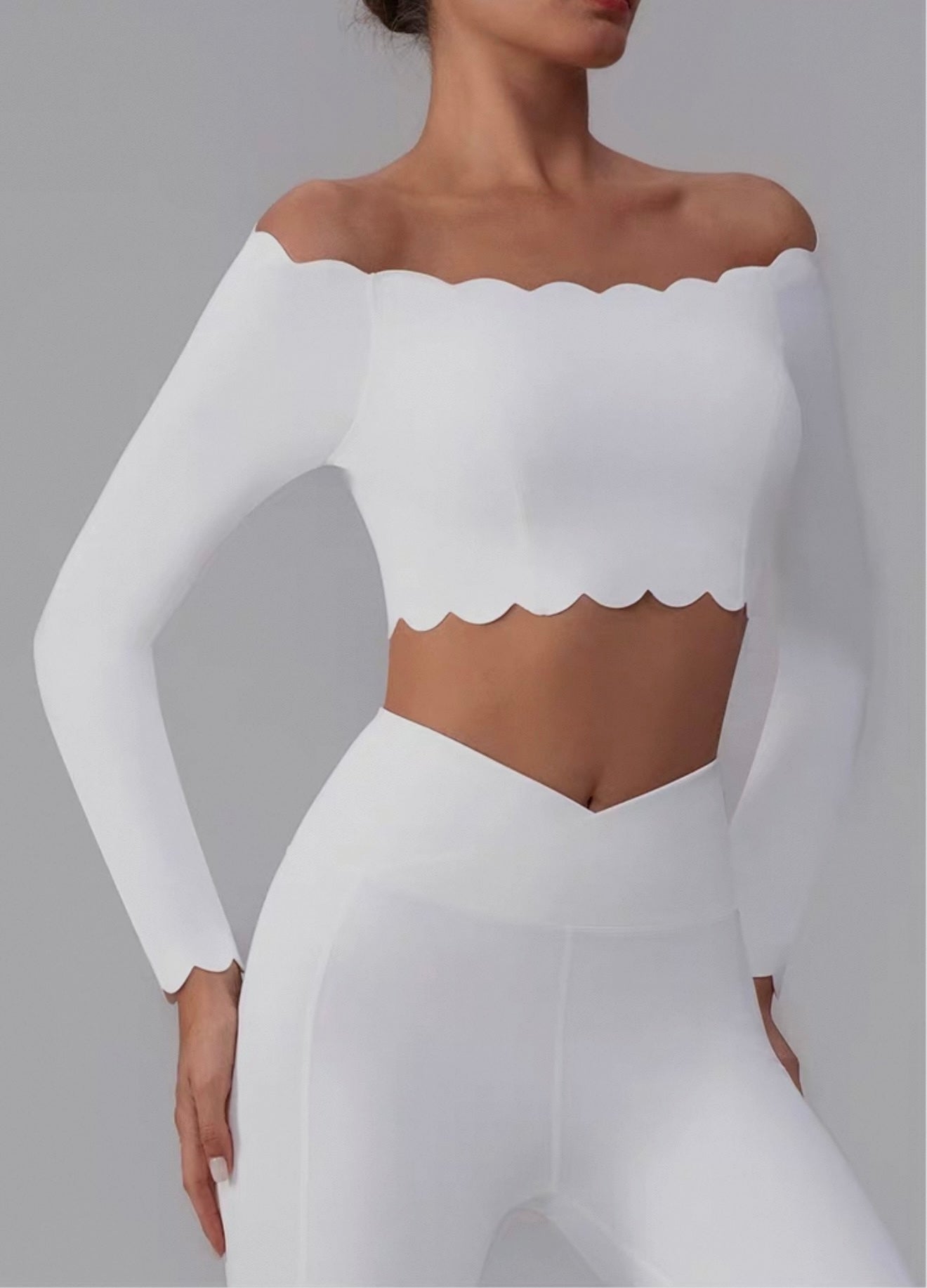 Scalloped pilates set