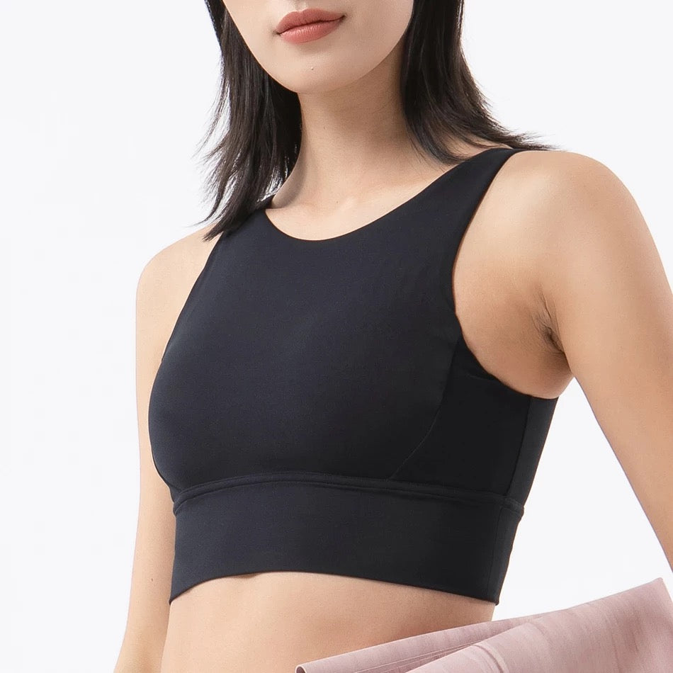 Black sports bra