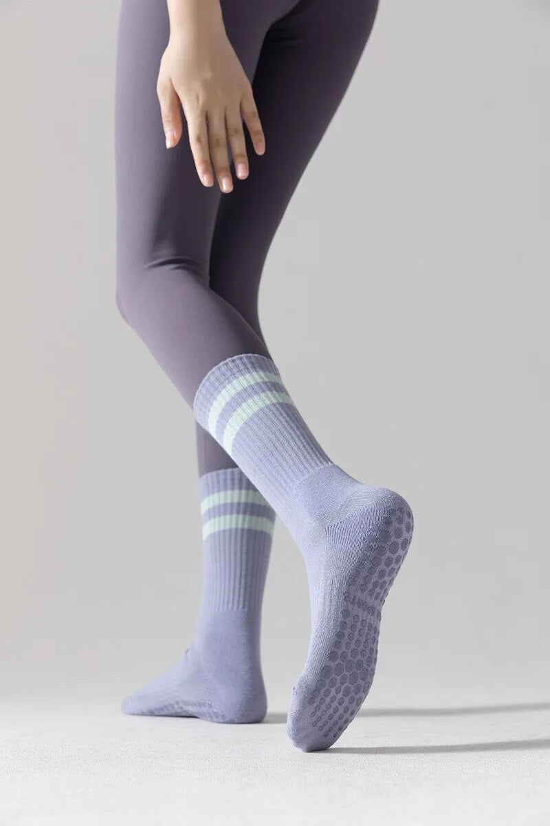 Pilates and yoga grip socks – Belsize Activewear