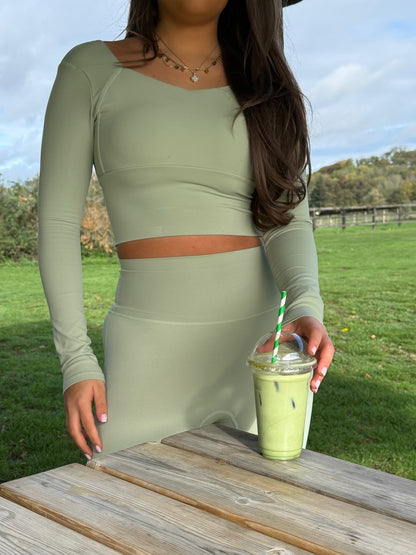 Women’s Crop Top & Leggings Pilates Set