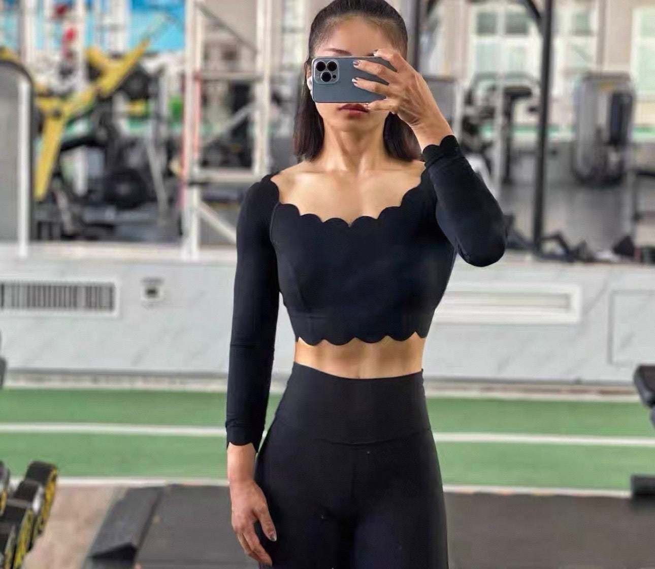 Scallop elegant crop top