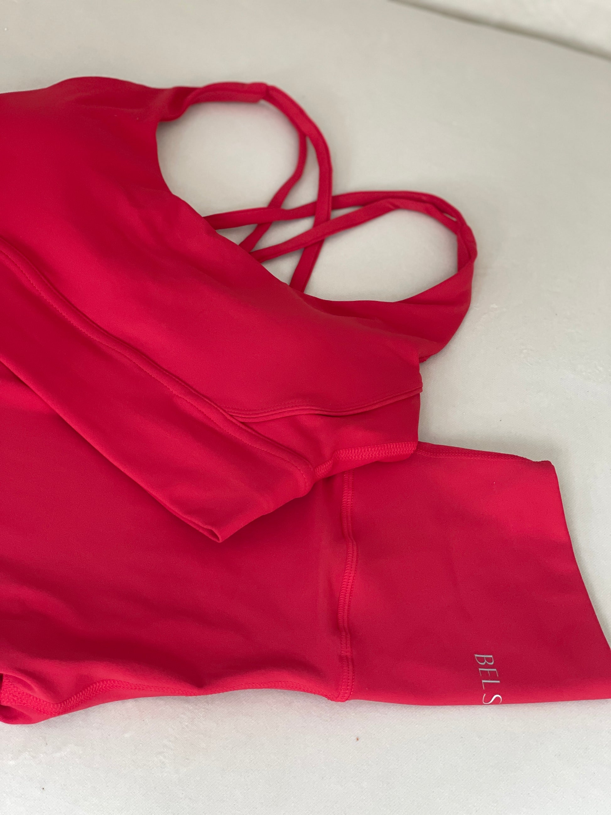 Athletic set in red